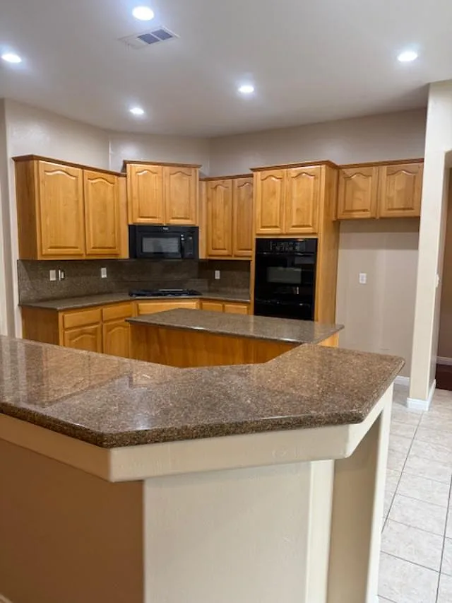 Building Photo - 13302 Hinault Dr
