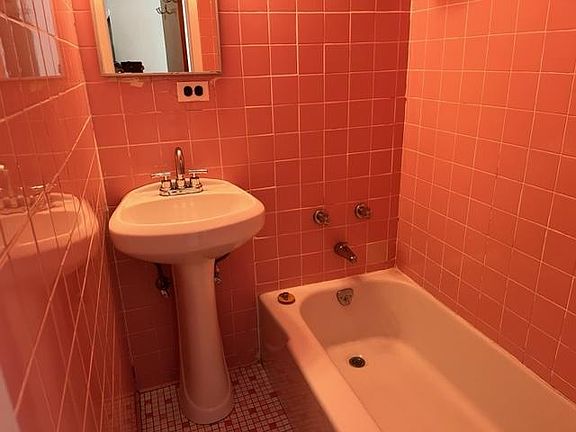 5th image of 59 Saratoga Ave