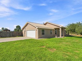 15 Fence Post Dr, Moriarty, NM 87035