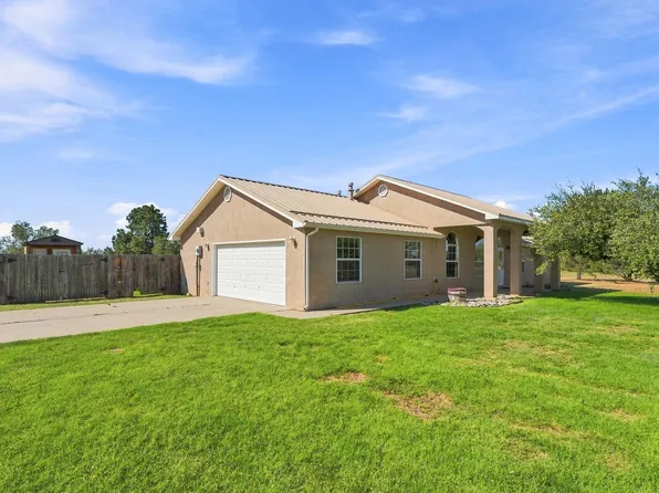 15 Fence Post Dr, Moriarty, NM 87035
