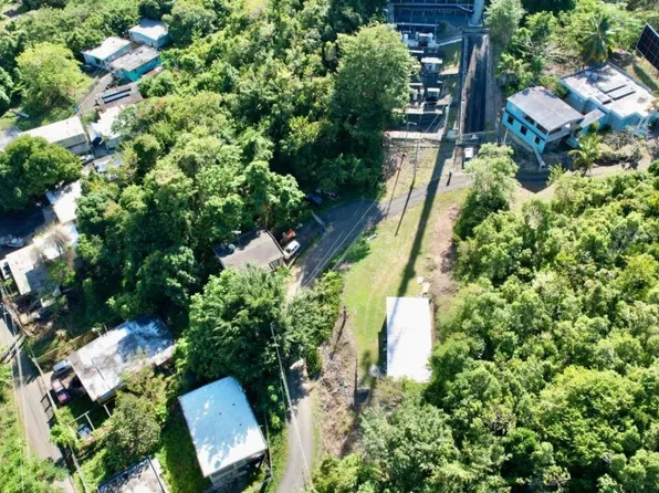 Bo Cotto Norte Sector Altagracia #8-A, Manati, PR 00674