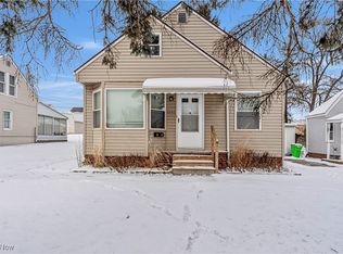 1327 Spangler Rd NE, Canton, OH 44714