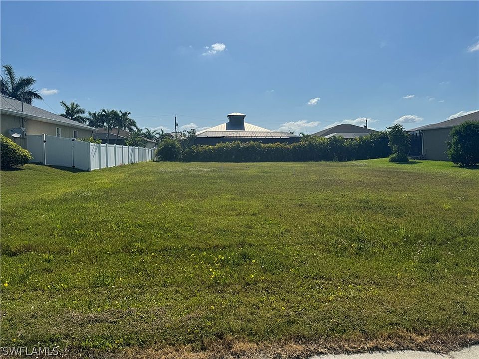 1st image of 3019 Surfside Blvd
