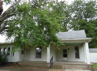 231 S Mulberry St, Oakland City, IN