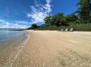 870 Bay Home Rd, Southold, NY 11971