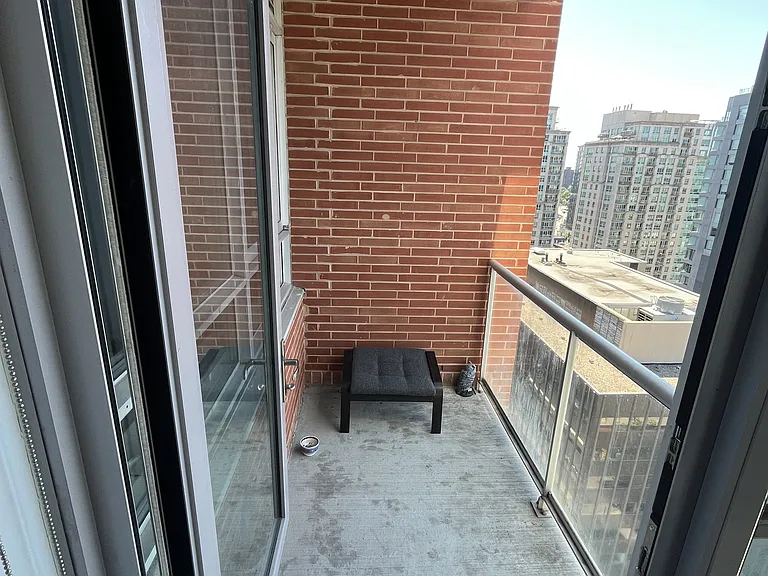 179 George St — Photo 3