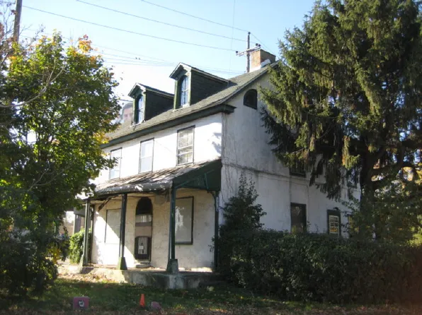 2207 Concord Rd, Chester, PA 19013