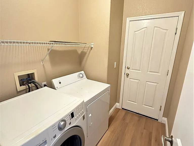 10340 Bentley Oaks Ave — Photo 23