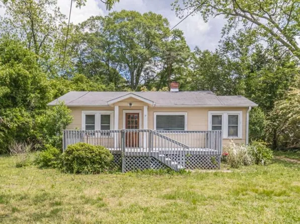 19 W New St, Winder, GA 30680