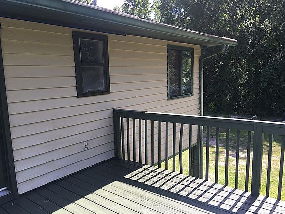 4th image of 28 Wildflower Ln