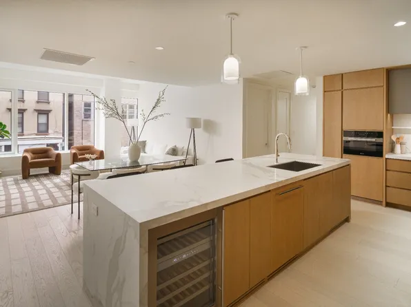 200 East 20th Street image 6 of 16