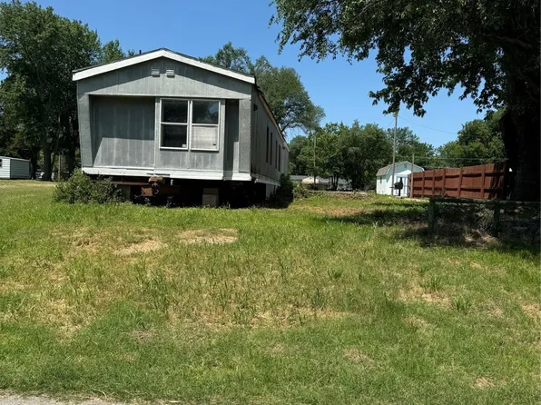 340 S Cedar St, Kellyville, OK 74039