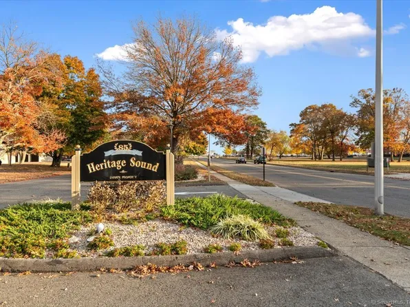 85 Viscount Drive #B14, Milford, CT 06460