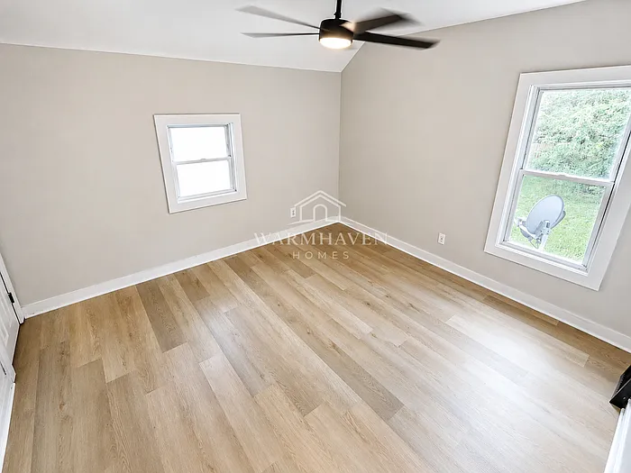 402 Hall Ave — Photo 11