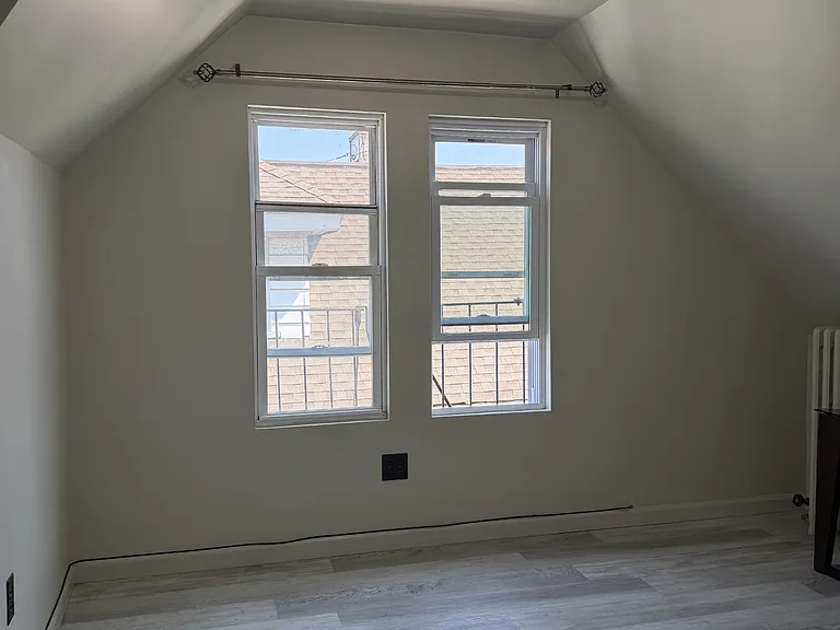 1559 Bay Ridge Ave — Photo 4