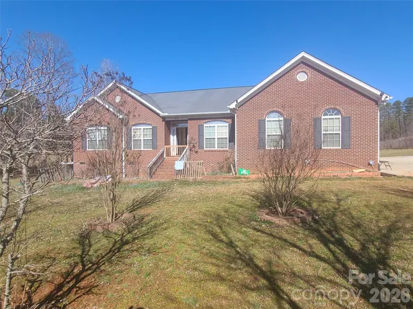 1638 Bess Town Rd, Bessemer City, NC 28016