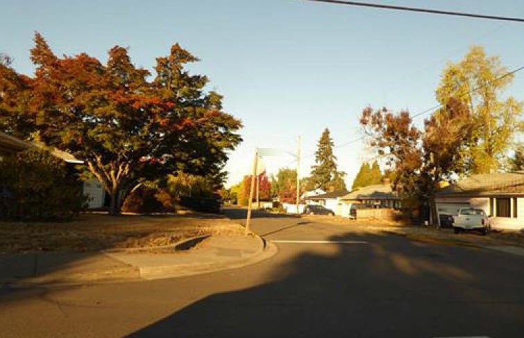 2nd image of 3915 Robin Ave