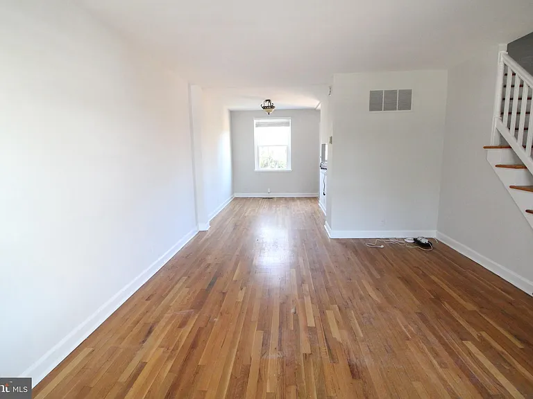 3339 S Stafford St — Photo 3