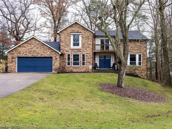 1430 Lakewood Cir, Washington, WV 26181