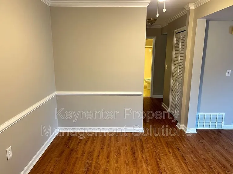 700 Rife Rd #11C — Photo 14