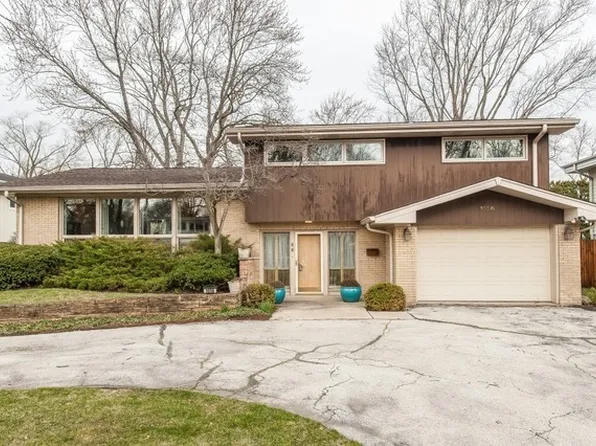 1056 Edgebrook Ln, Glencoe, IL 60022