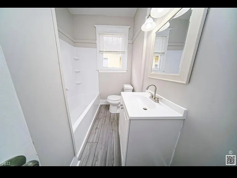 220 Ellis St — Photo 6