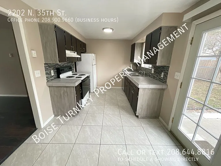 2202 N 35th St — Photo 26