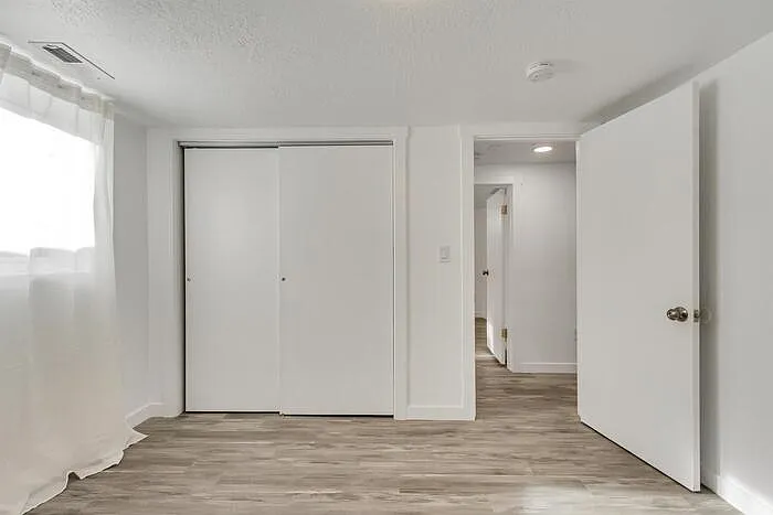 235 N 800 E — Photo 10