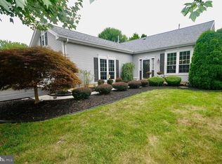 6 Barbary Ln, Columbus, NJ 08022