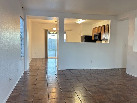 2nd image of 11518 W Windrose Dr