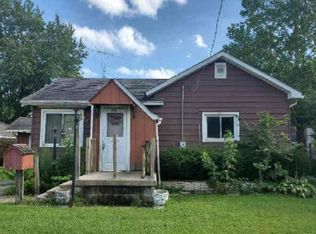 1075 E 1st St, Coal City, IL