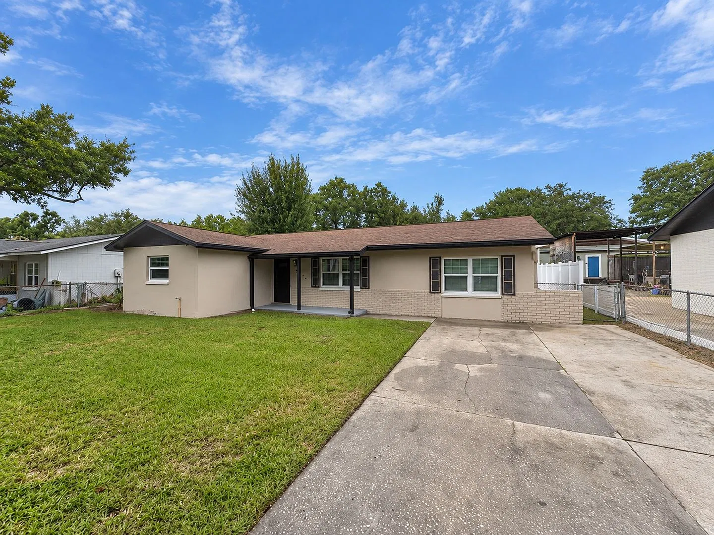 Beautifully Remodeled 4-Bedroom Home with a Huge Fenced Backyard! — Photo 2