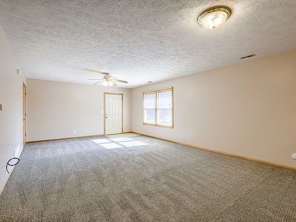 3rd image of 4919 Lowell Ave #2