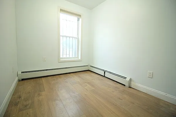 Rented by Elite NY Holdings | media 20