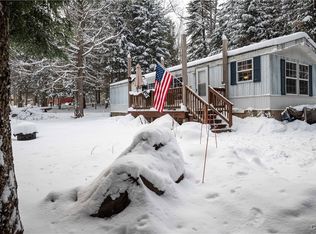 16 Deerwood Dr, Inlet, NY 13360