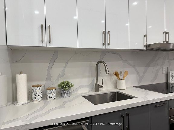 5th image of 1 Bloor St E #1508