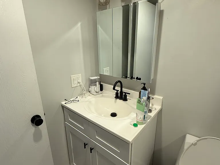 452 N Western Ave #1 — Photo 6