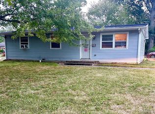 703 N Pearl St, Lebanon, IL 62254