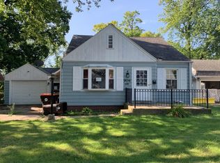 904 E Fairoaks Ave, Peoria, IL