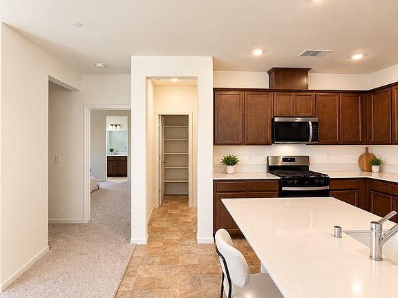 5th image of 6212 Honey Haven Ln