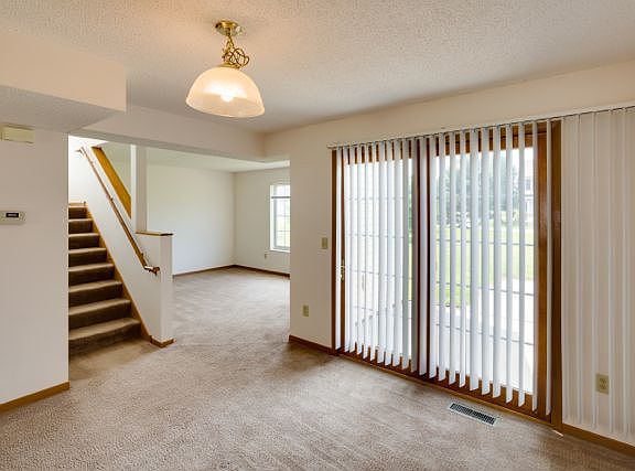 3rd image of 300 E Orchard St #F487ca74a