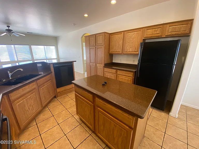 1095 S Forest Ridge Dr — Photo 10