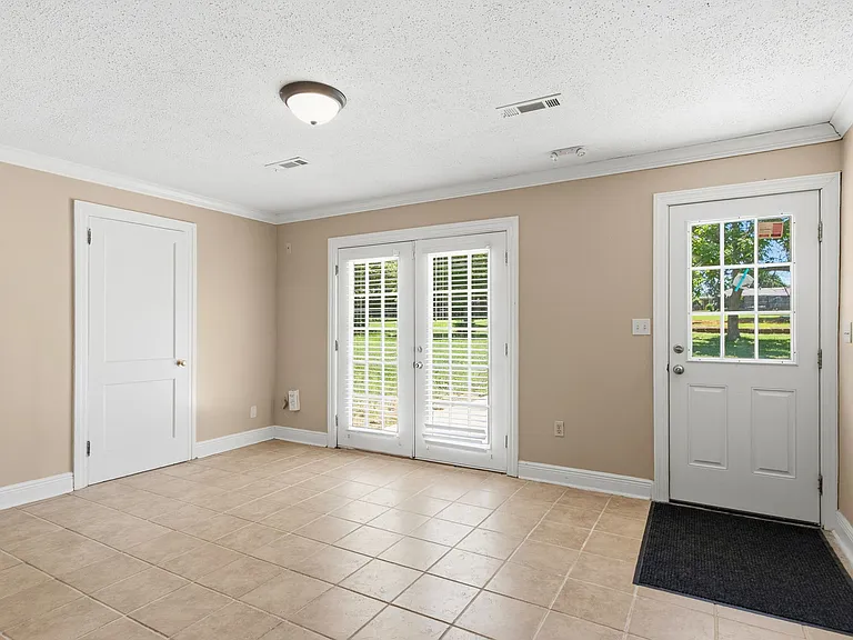 7432 Old Greensboro Rd — Photo 13