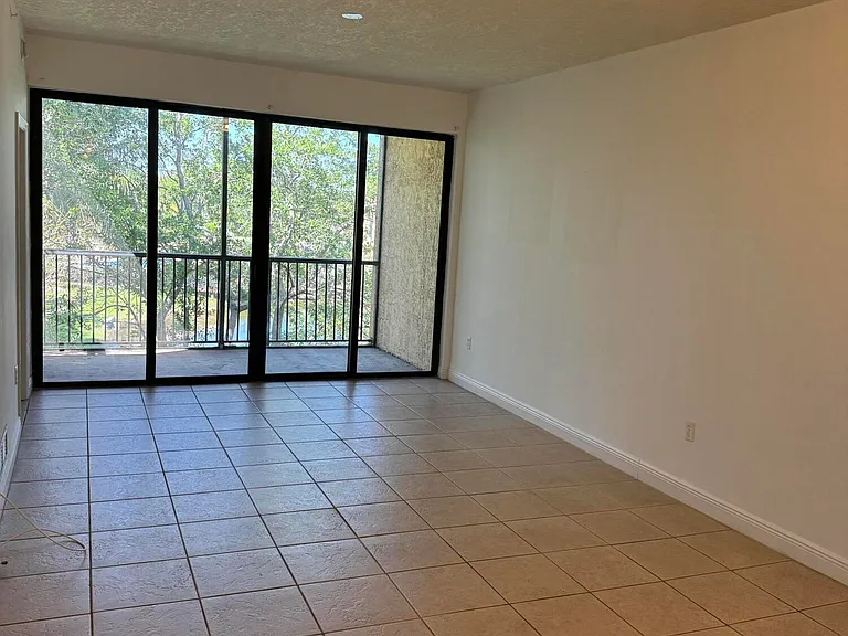 6729 Coral Lake Dr #6729 — Photo 35