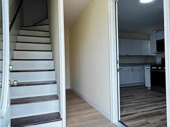 194 Oconnell St, Providence, RI 02905