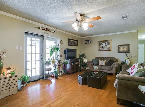 5th image of 8001 Emerald Hills Way