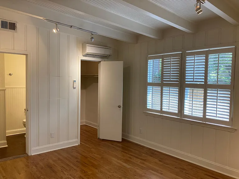 1710 Thacker Ave — Photo 12