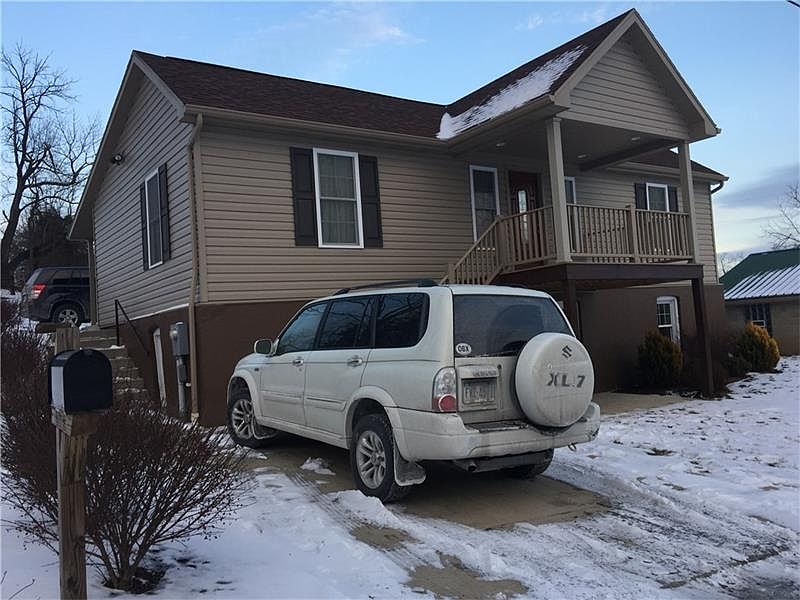 1st image of 143 Galla St