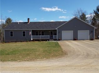 18 Knoll Way, China, ME 04358