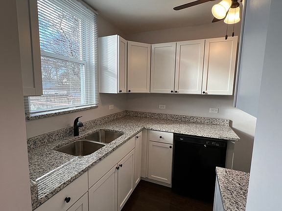 5th image of 2939 W 87th St #3